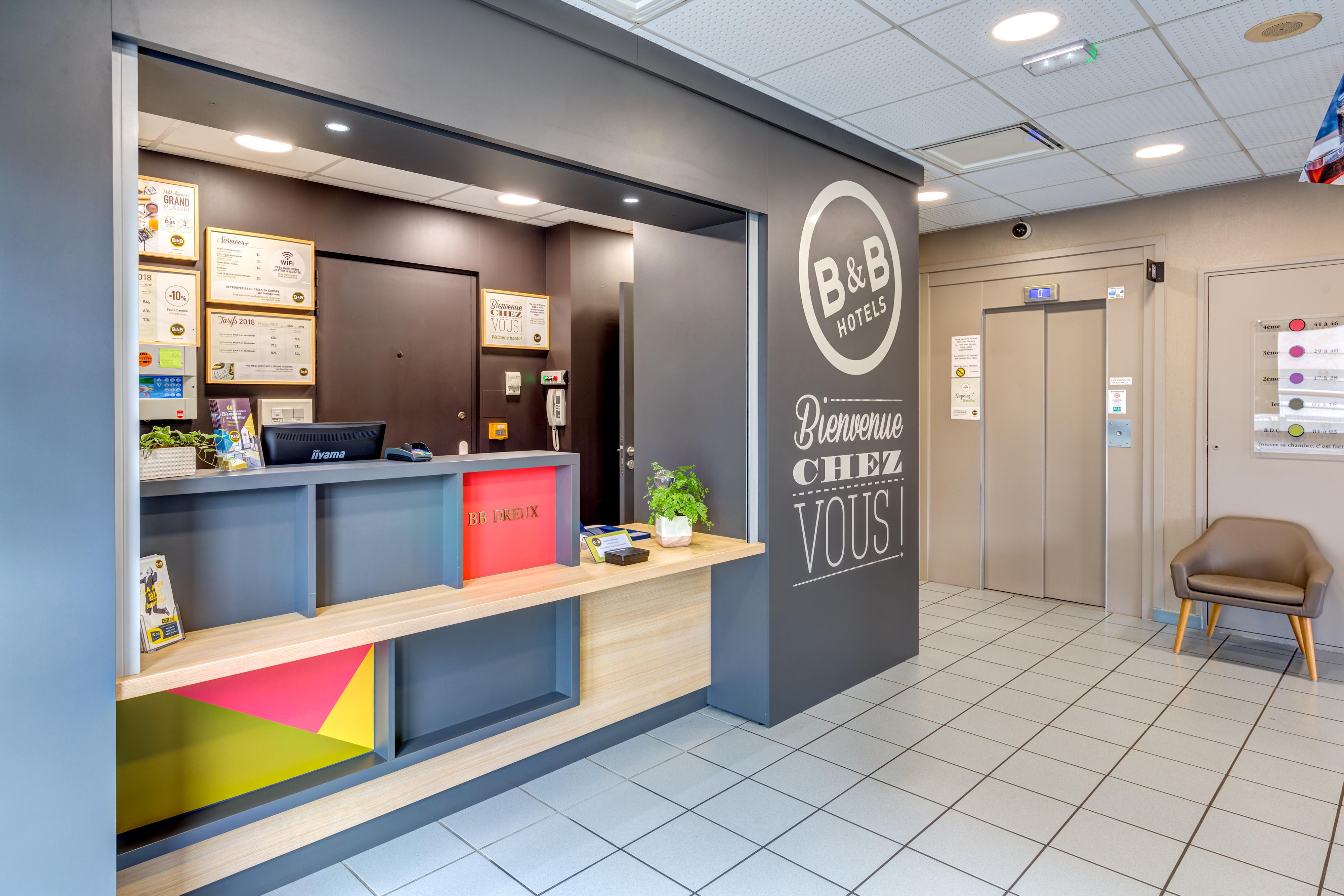 Фото B&b Hotel Dreux Centre