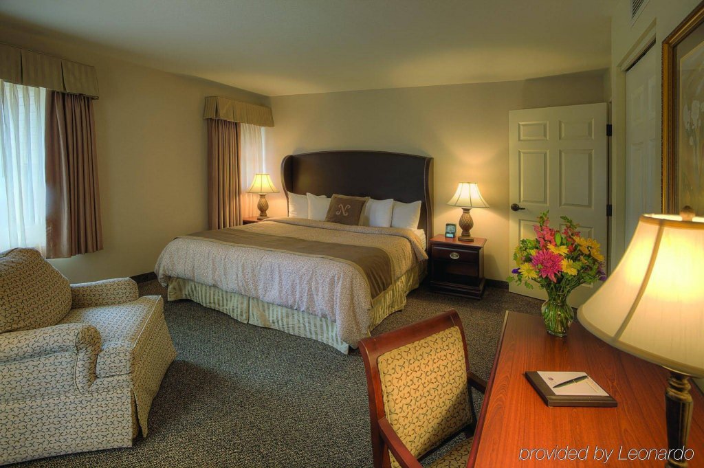 Фото Best Western Plus The Normandy Inn & Suites