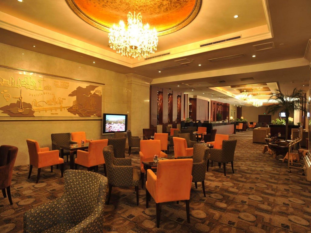 Фото Wuhan Hongguang Hotel