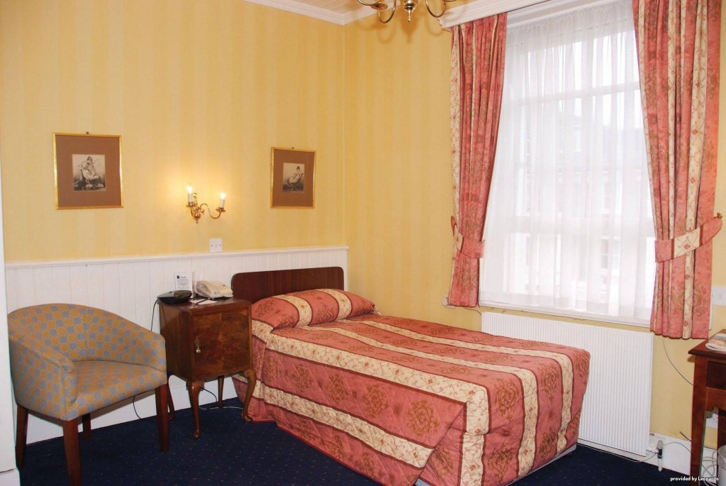 Фото Best Western Swiss Cottage Hotel