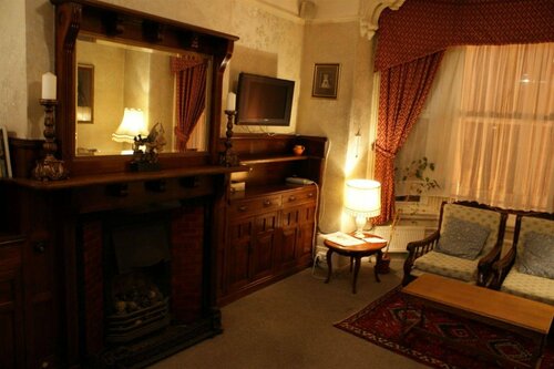 Гостиница Kirkdale Hotel в Лондоне