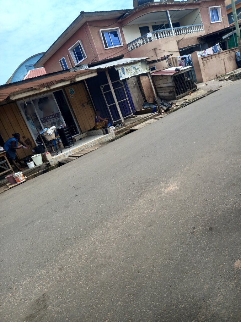 Perfume and cosmetics shop Rabash cosmetics, Accra, photo