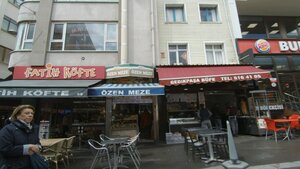 Gedikpaşa Büfe (Mimar Hayrettin Mah., Gedikpaşa Cad., No:6, Fatih, İstanbul, Türkiye), fast food  Fatih'ten