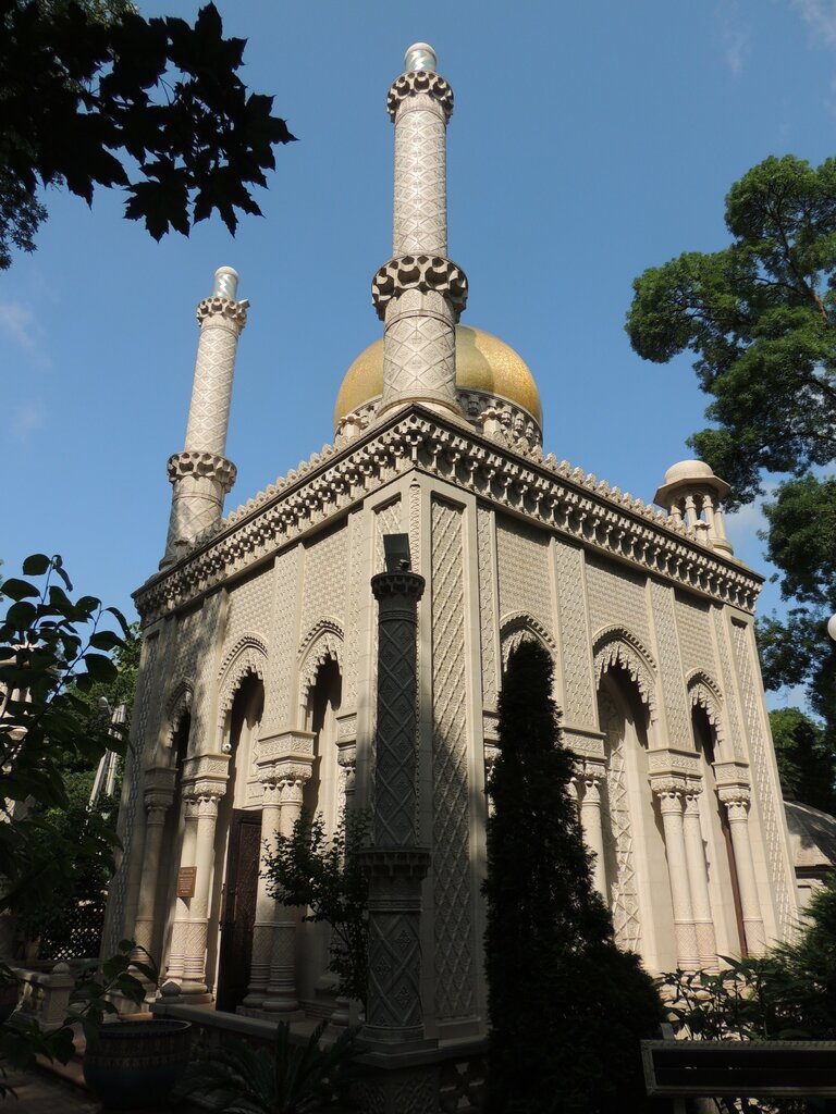 Старый парк дом востока кабардинка