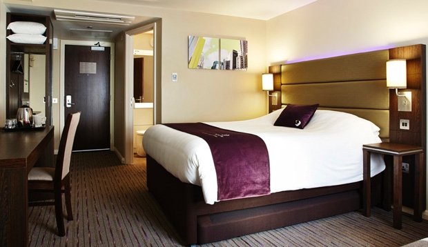 Фото Premier Inn London Southgate