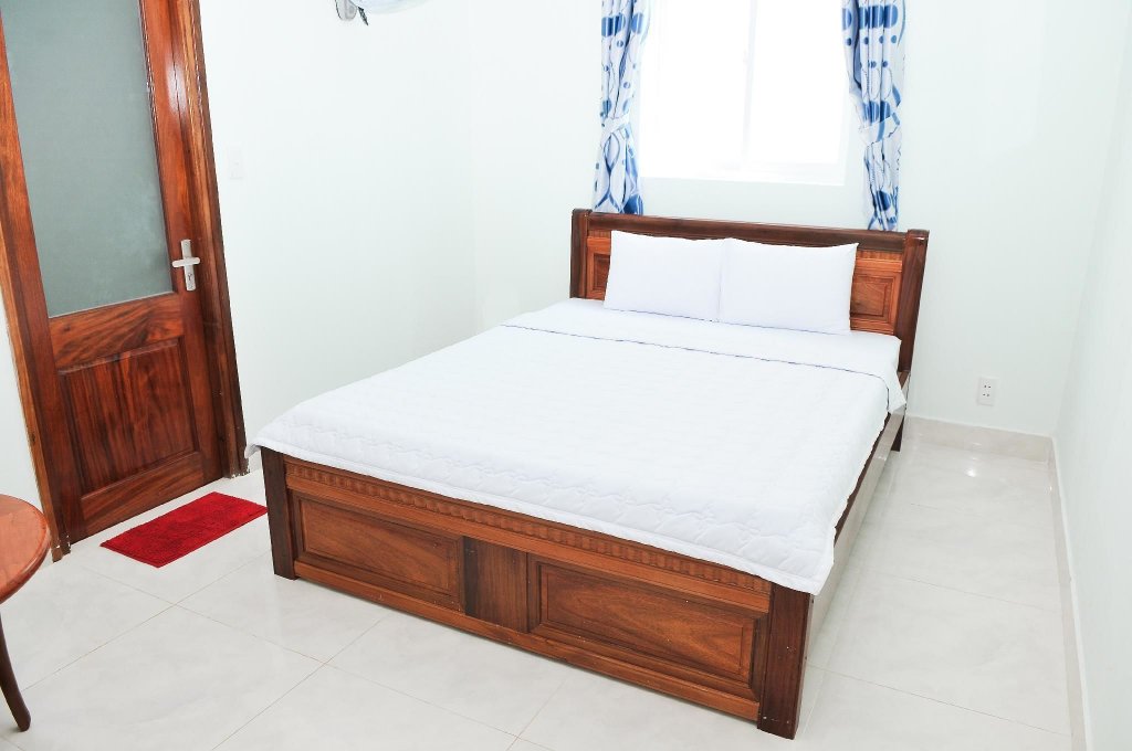 Фото Khach San Huong Giang