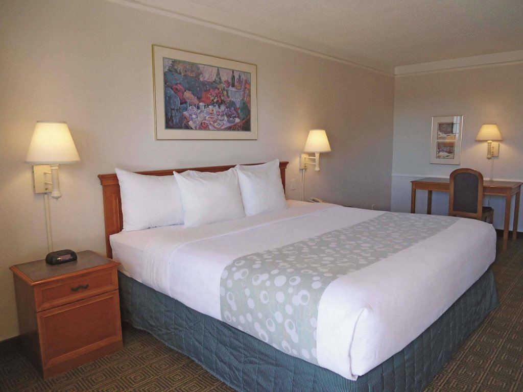 Фото Albuquerque Marriott Pyramid North