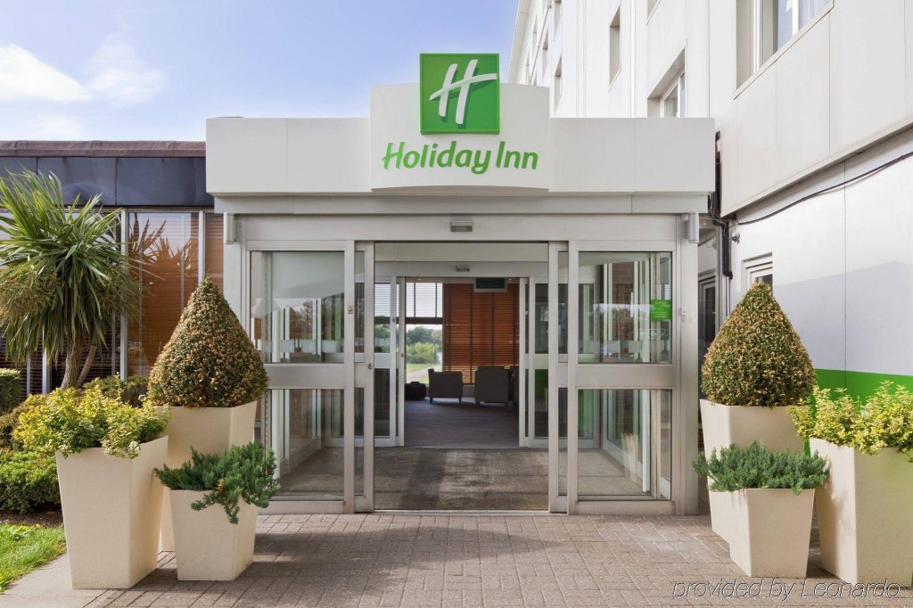 Фото Holiday Inn Basildon