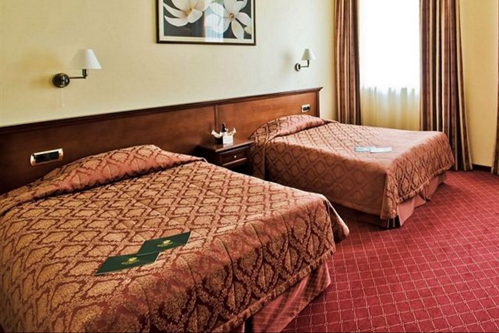 Фото National Hotel