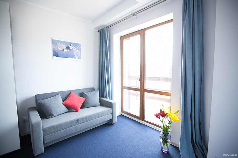 Фото Никола