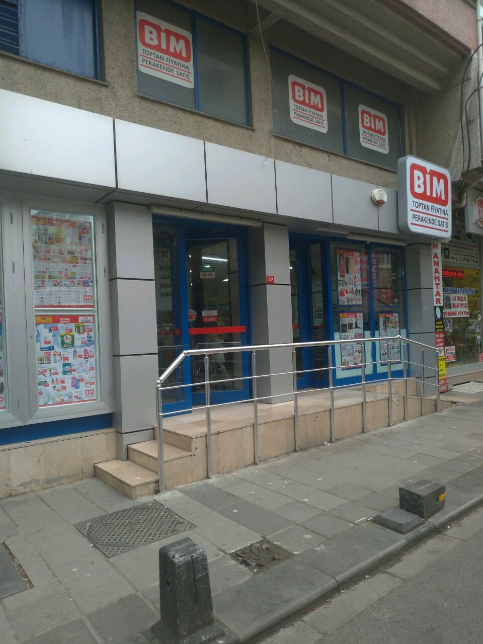 Bim Supermarket Sarigol Mah Kardelen Sk No 13 B Gaziosmanpasa Istanbul Yandex Haritalar