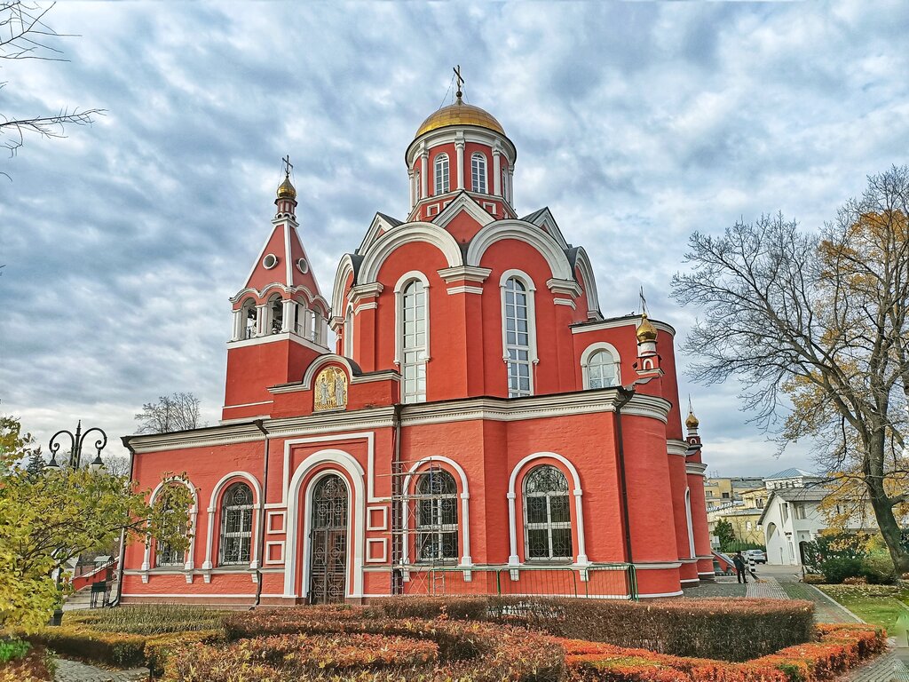 Храм благовещения богородицы в петровском парке