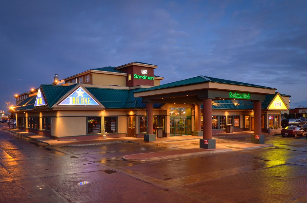 Фото Sandman Hotel Grande Prairie