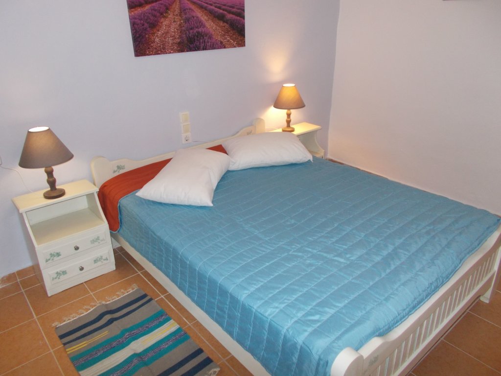 Фото To spiti tou papa sto vouno