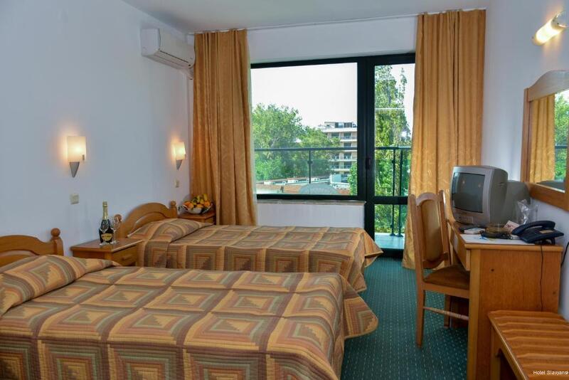 Фото Hotel Slavyanski 