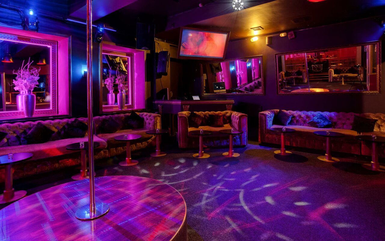 Panorama: Strip club Macho, nightclub, Москва, Певческий переулок, 4, стр. ...
