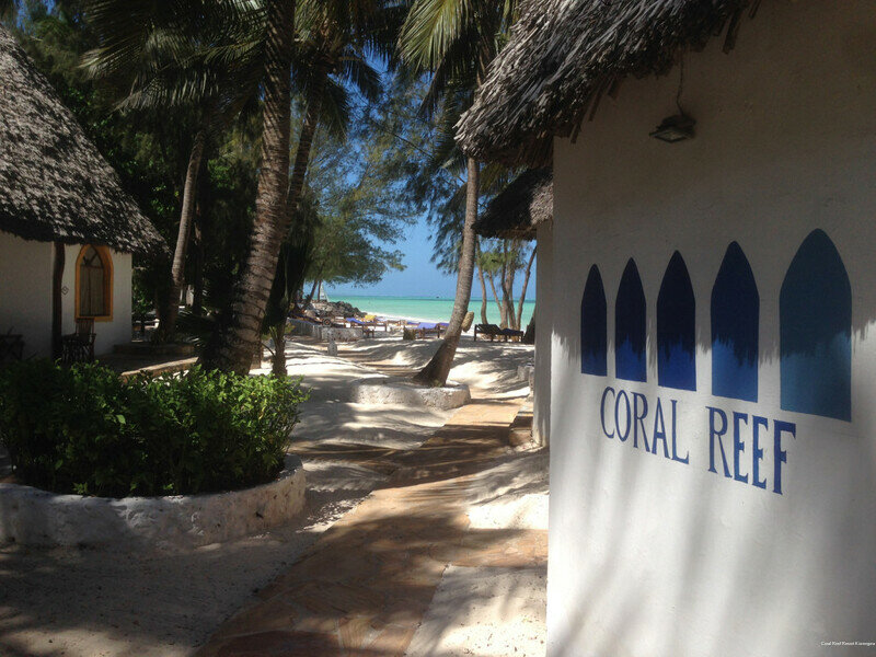 Гостиница Coral Reef Beach Resort
