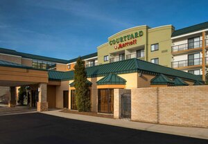 Гостиница Courtyard by Marriott Cleveland Beachwood