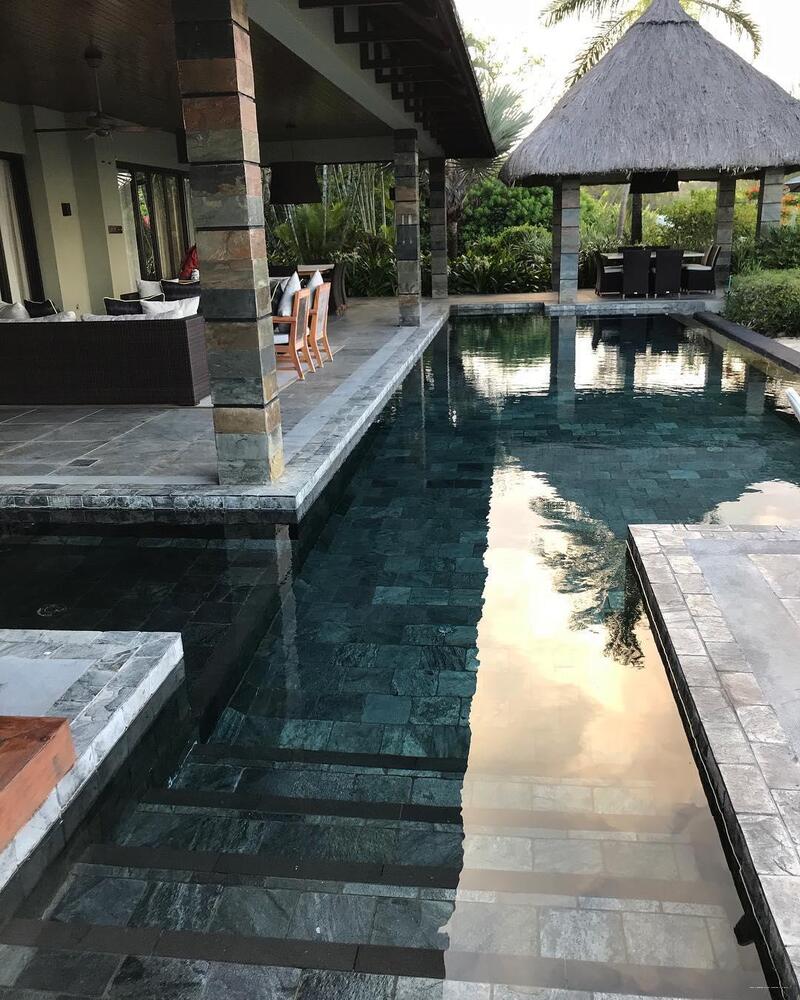 Фото Four Seasons Hotel George V