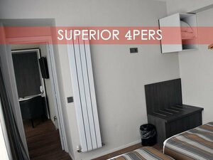 Гостиница Upstairs Hotel