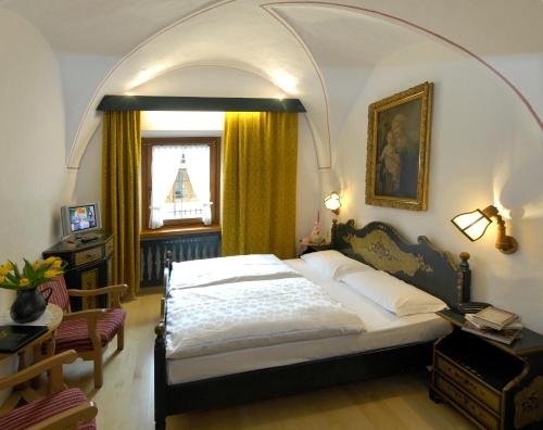 Фото Cavallino d'Oro