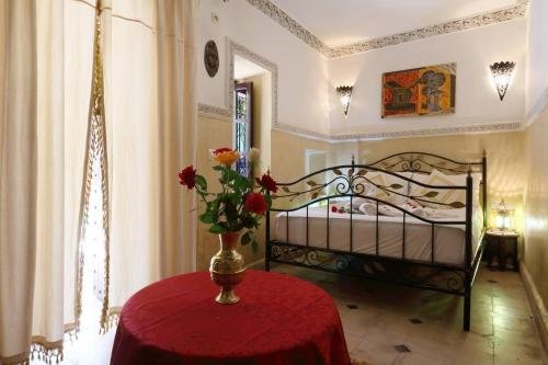 Фото Riad Bousskri