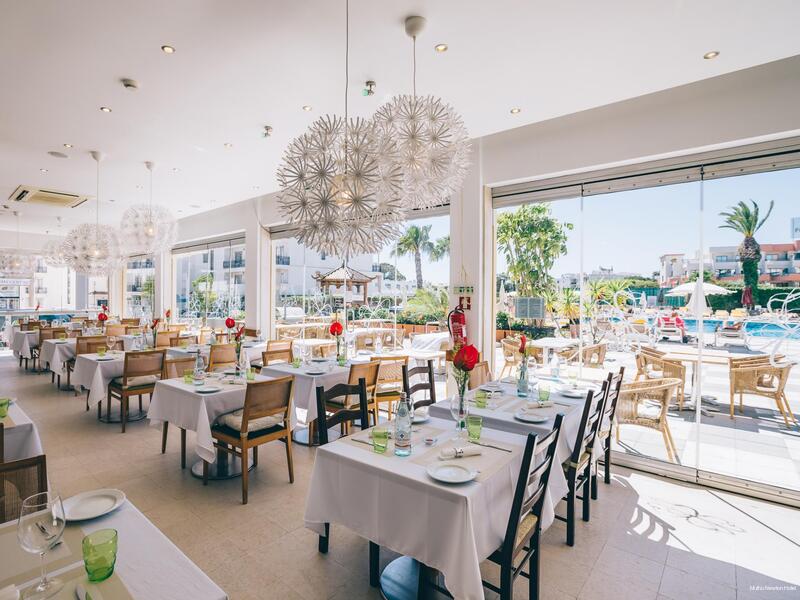 Фото Muthu Newton Hotel