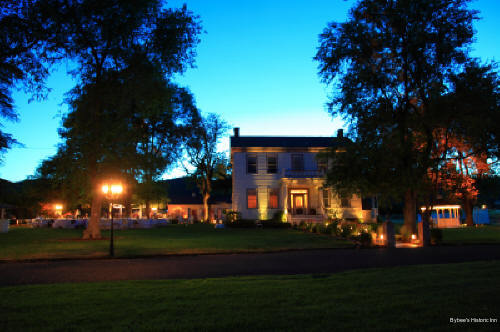 Фото Bybee's Historic Inn