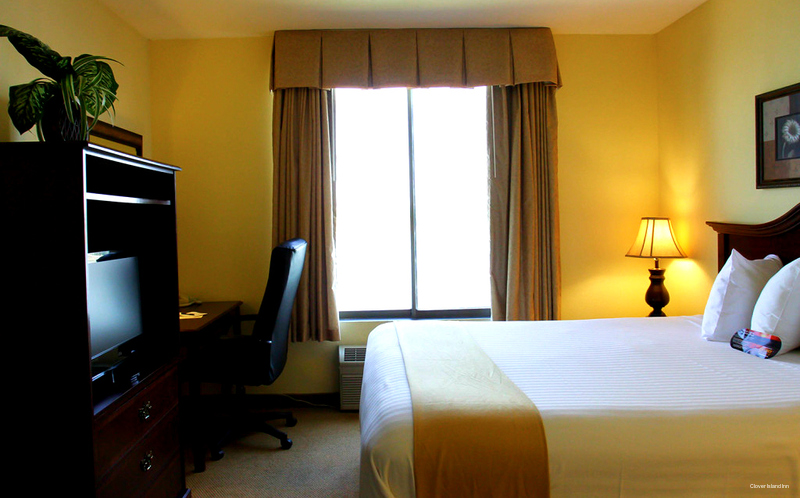 Фото Clover Island Inn