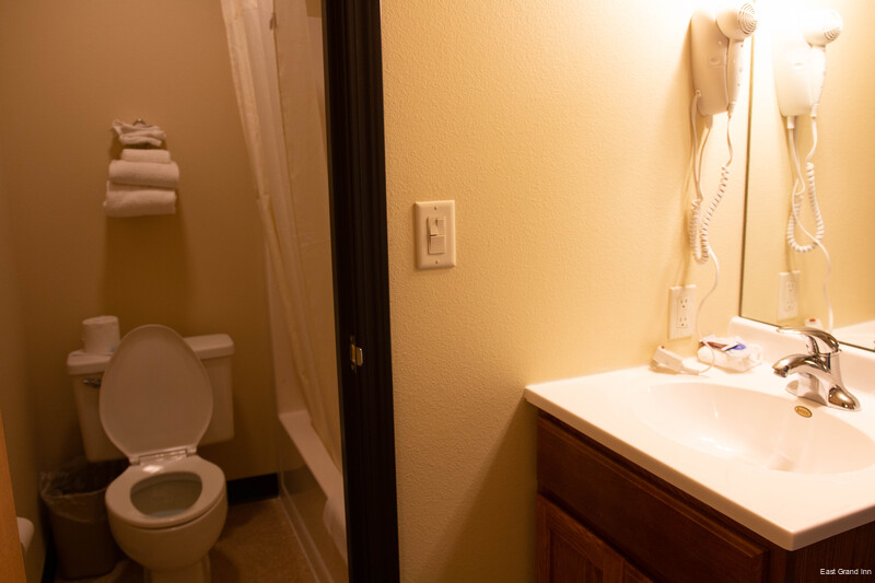 Фото East Grand Inn