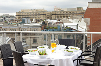 Внешний вид отеля Le Saint-Sulpice Hotel Montreal в Монреале, фото 2