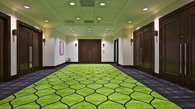 Фото DoubleTree by Hilton Montreal