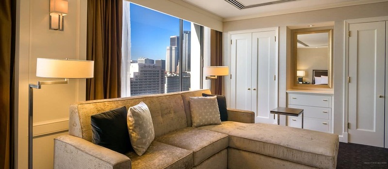 Фото DoubleTree by Hilton Hotel Los Angeles Downtown