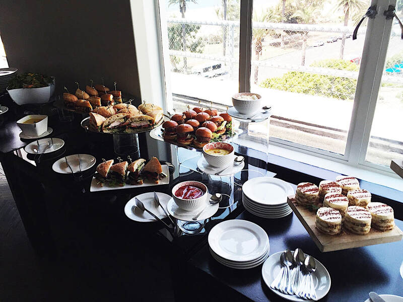 Фото Hotel Shangri La Santa Monica