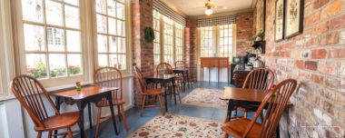 Фото Cedars of Williamsburg Bed & Breakfast