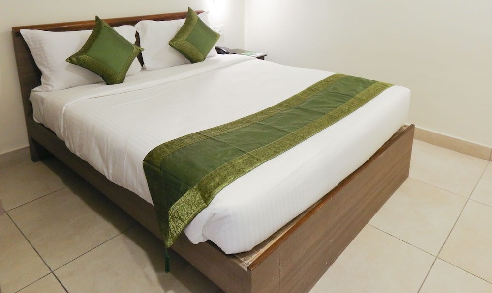 Фото Treebo Trend N Square