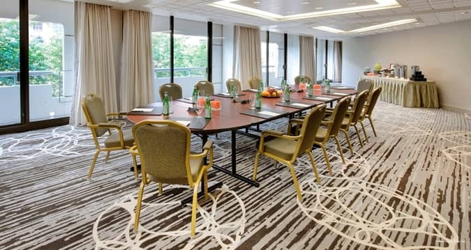 Фото Hilton Houston Post Oak by The Galleria