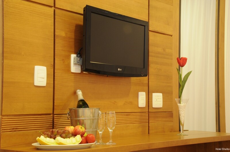 Фото Shelton Hotel