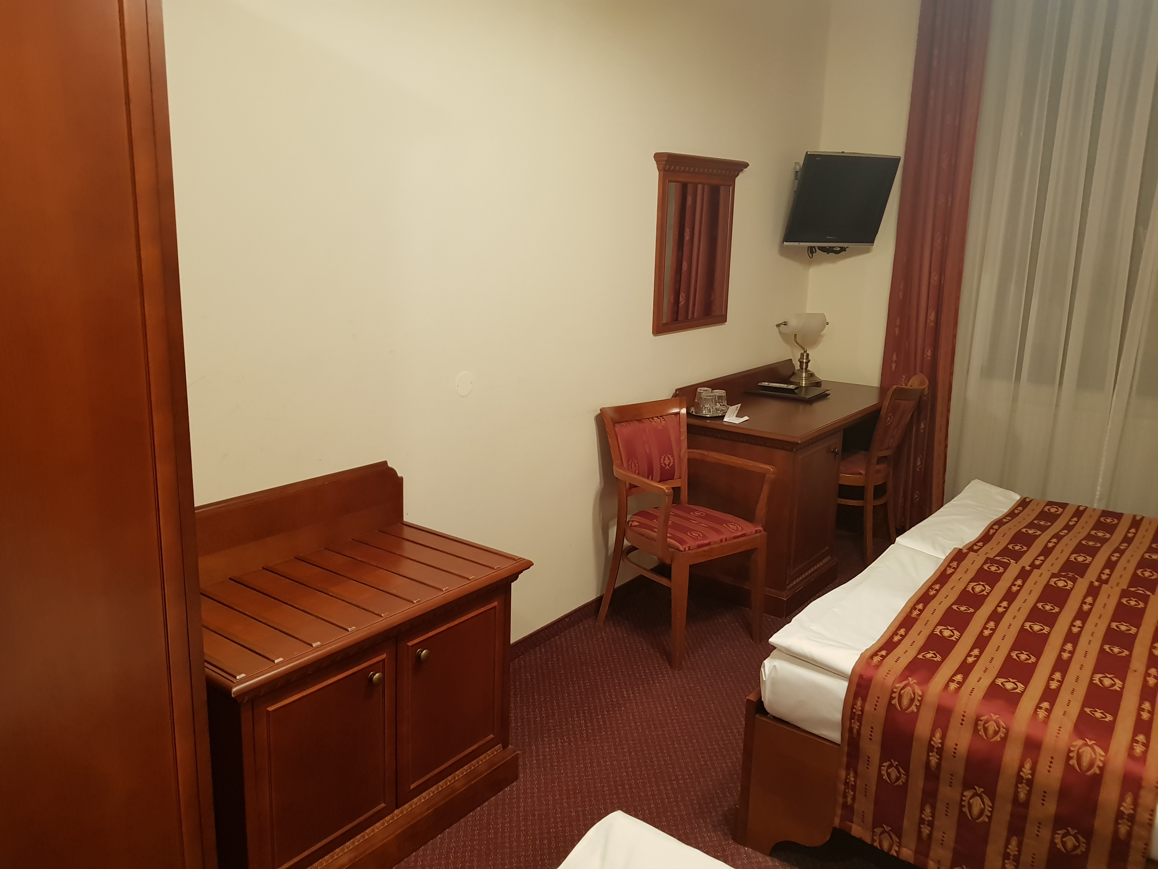 Фото Hotel Arkada