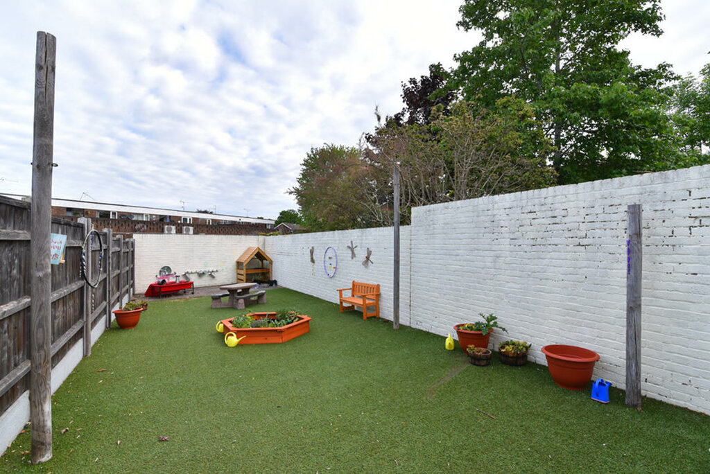 School Bright Horizons Guildford Boxgrove Day Nursery and Preschool, Guildford, photo