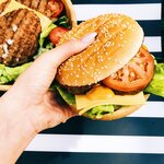 Hesburger (Petropavlovskoye Highway, 19) ، خدمة توصيل الطعام
