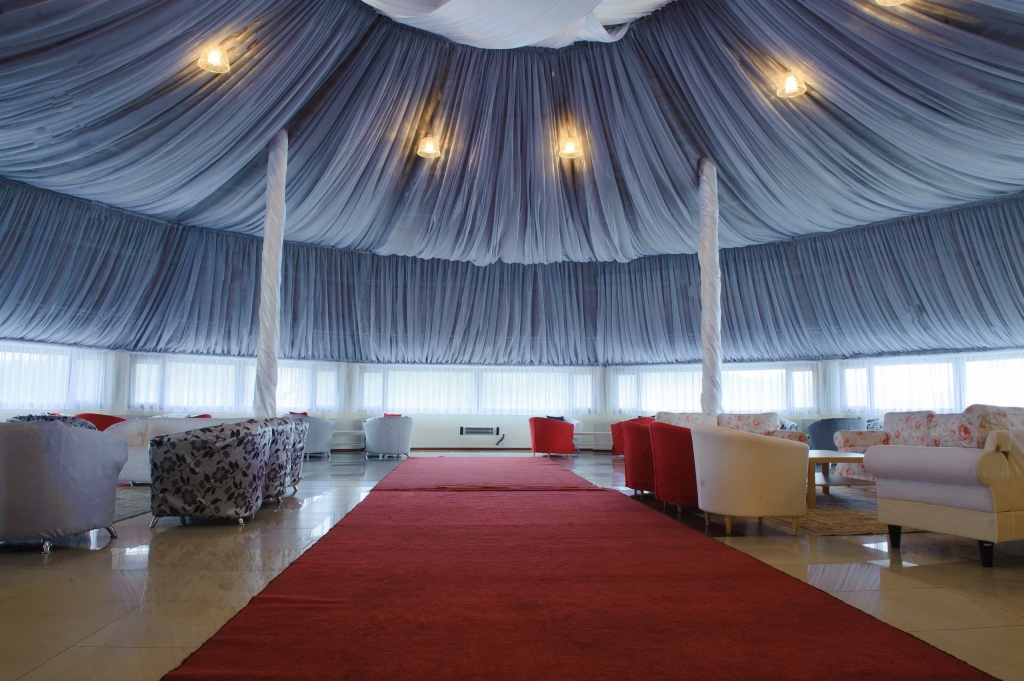 Фото Айнакол