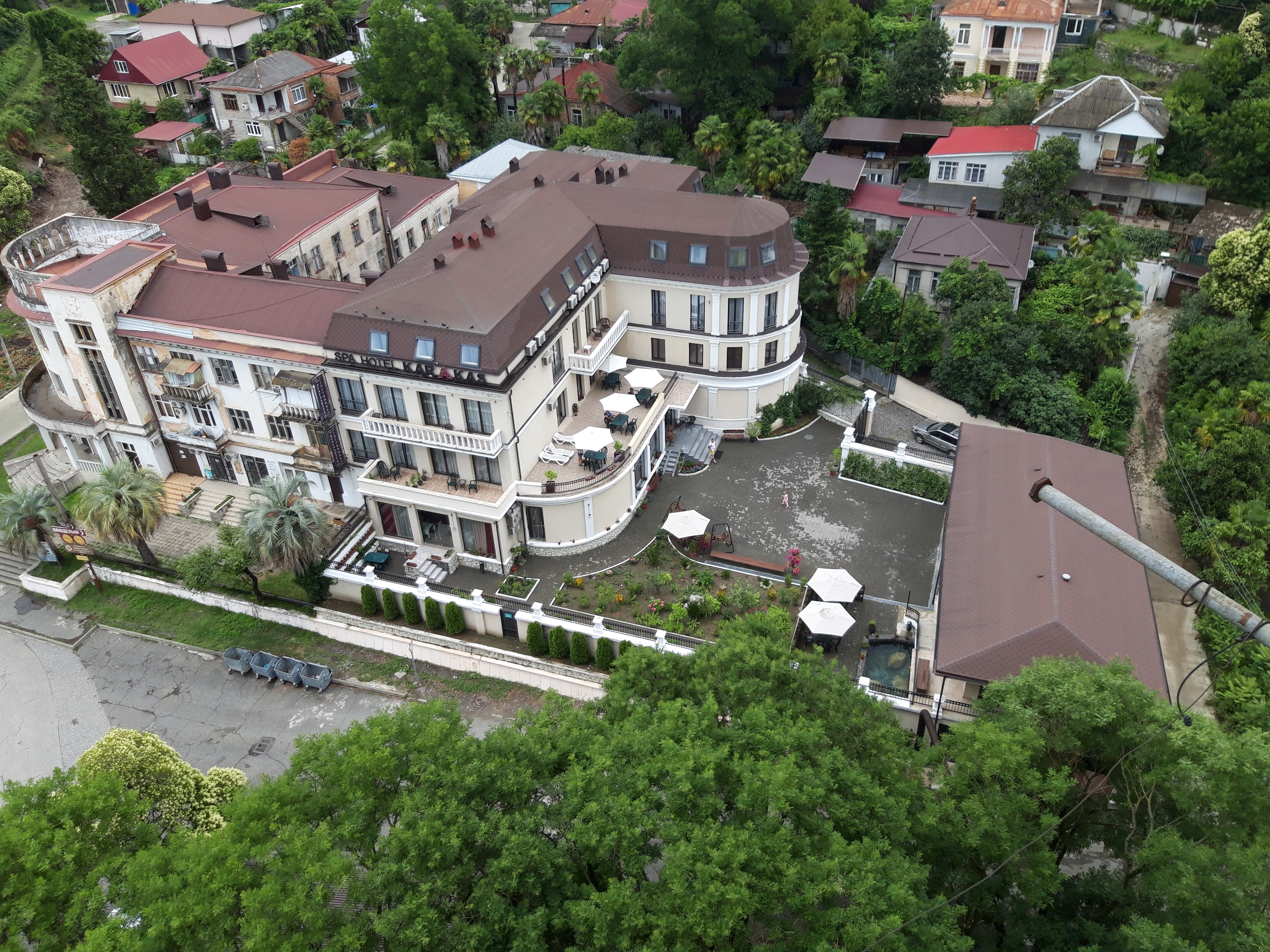 Фото отеля 2