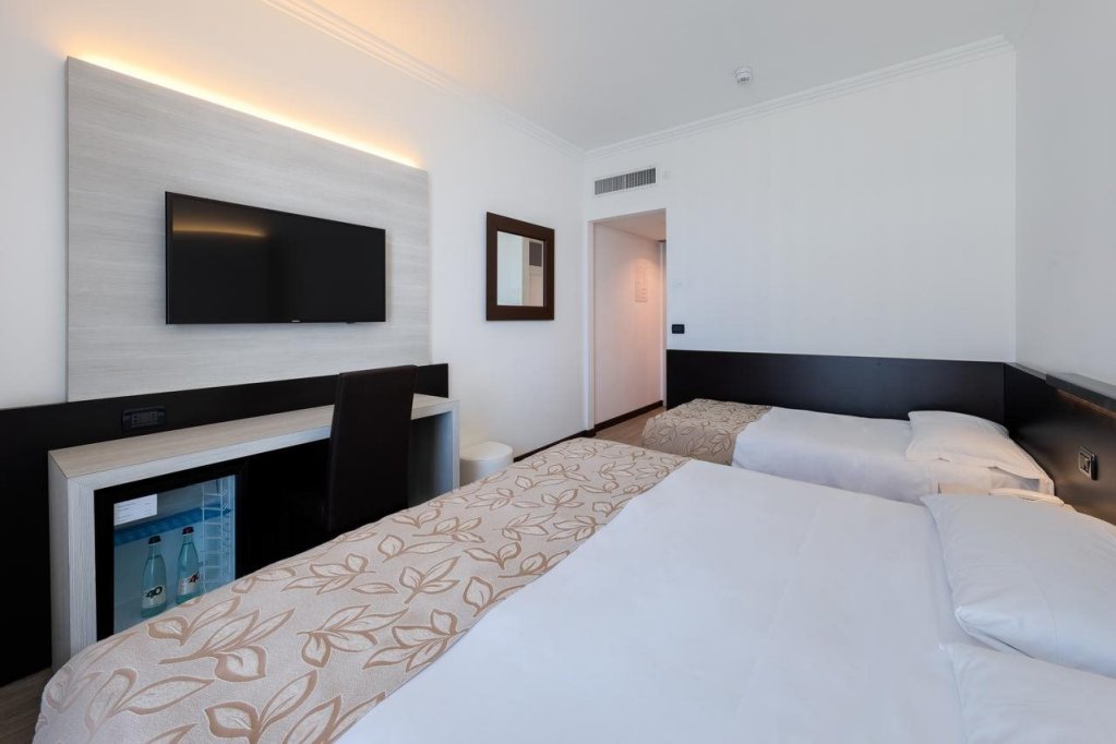 Фото Ambasciatori Hotel Venice Mestre Tapestry Collection by Hilton