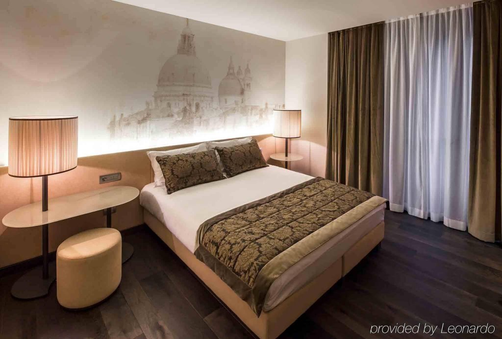 Фото Hyatt Centric Murano Venice