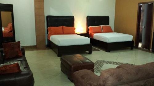 Фото Premier Hotel Suites