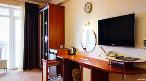 IvaMaria (село Лазурное, улица Слуцкого, 32), hotel