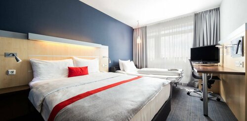 Гостиница Holiday Inn Express München-Messe в Фатерштеттене