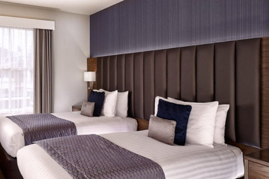 Фото Norfolk Towers Paddington Hotel