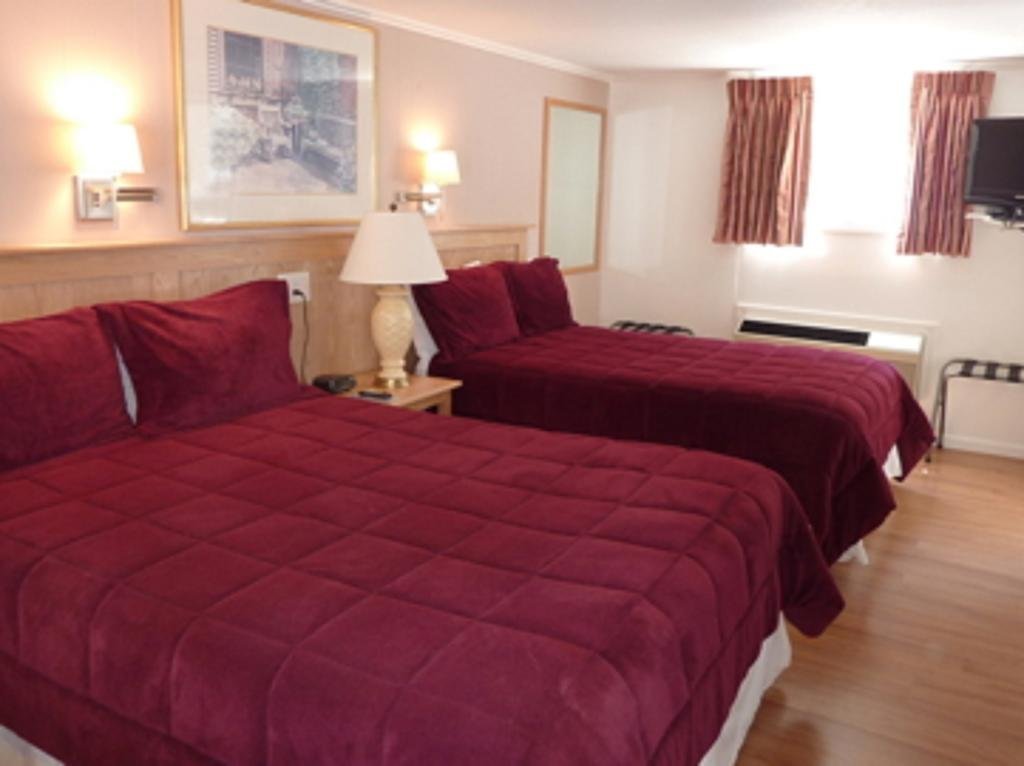 Фото SeaCoast Inn